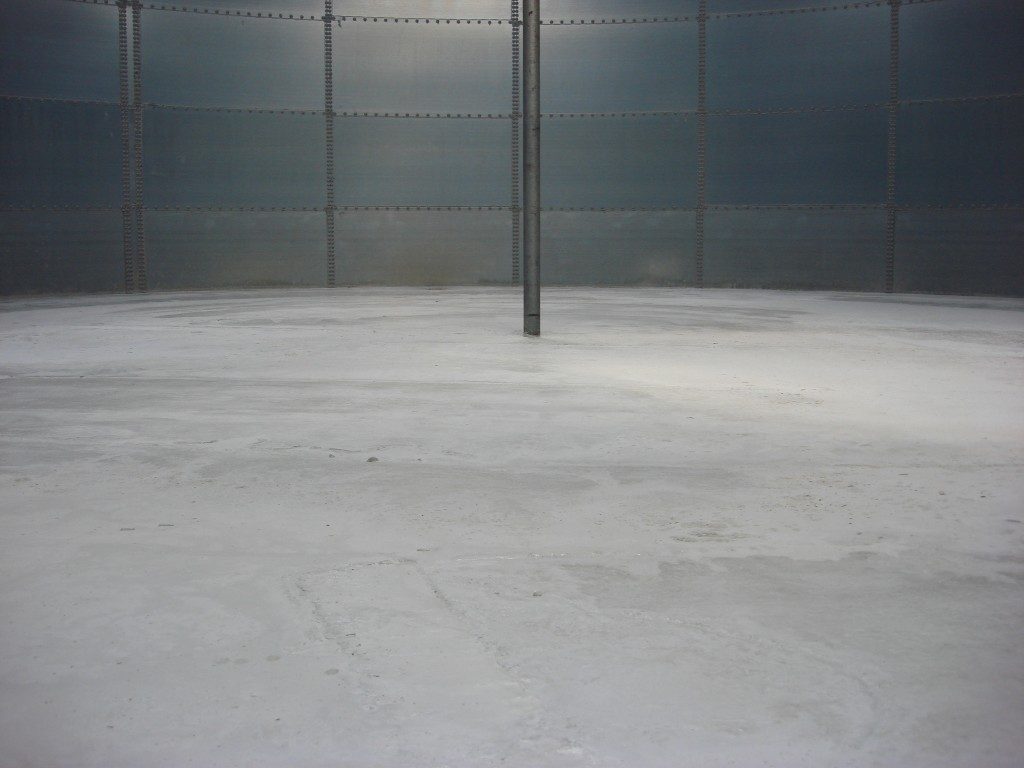 Concrete-Floor-Steel-Walls